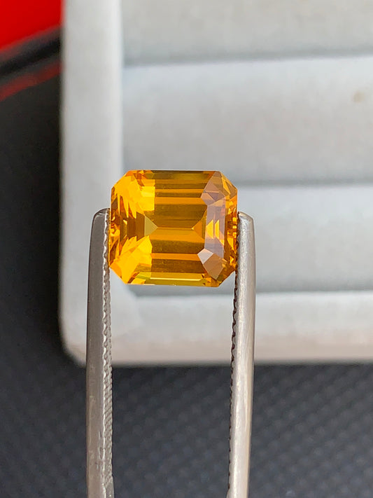 Saphir Jaune • 5ct Bonnot Paris