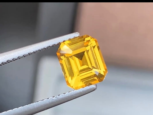 Saphir Jaune • 2,02ct Bonnot Paris
