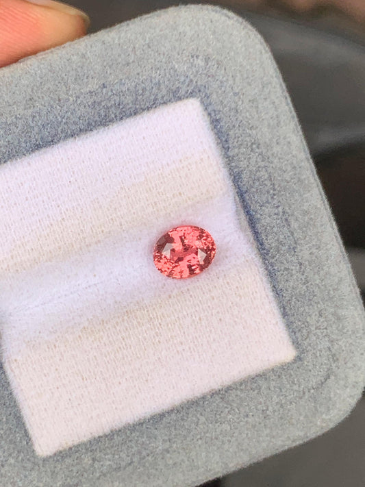 Saphir Padparadscha de Madagascar