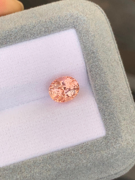 Saphir Padparadscha de Madagascar