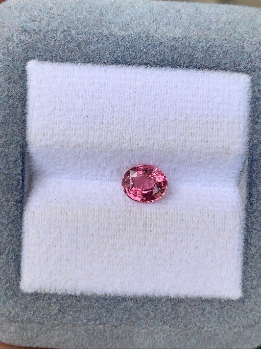 Saphir Padparadscha de Madagascar