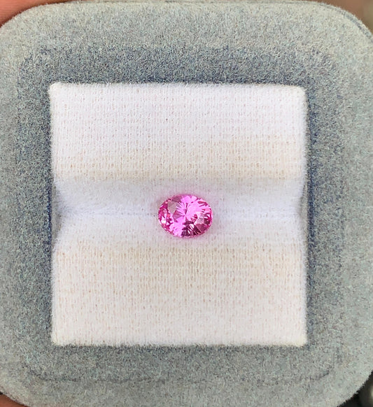 Saphir rose de Madagascar