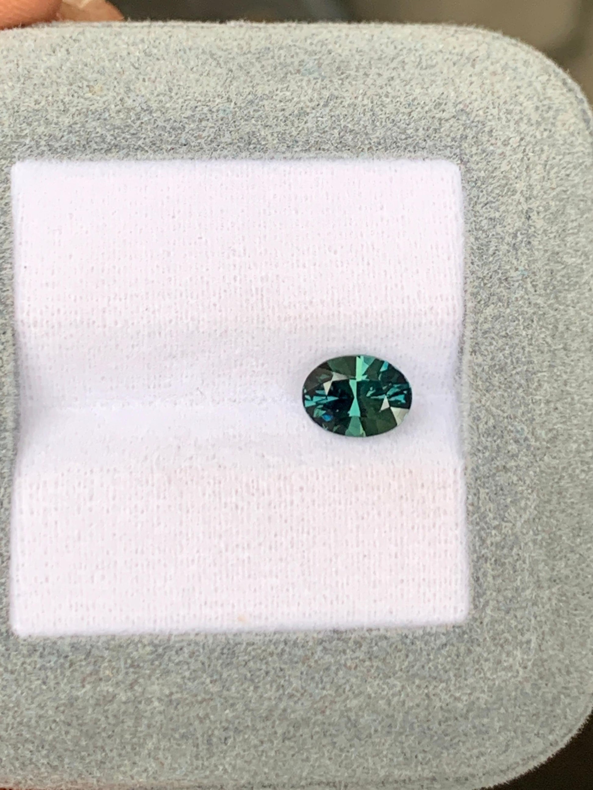 Saphir bicolore de Madagascar