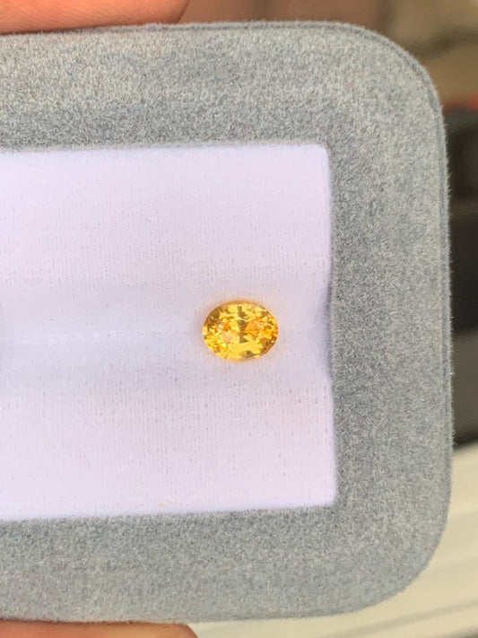 Saphir jaune du Sri Lanka