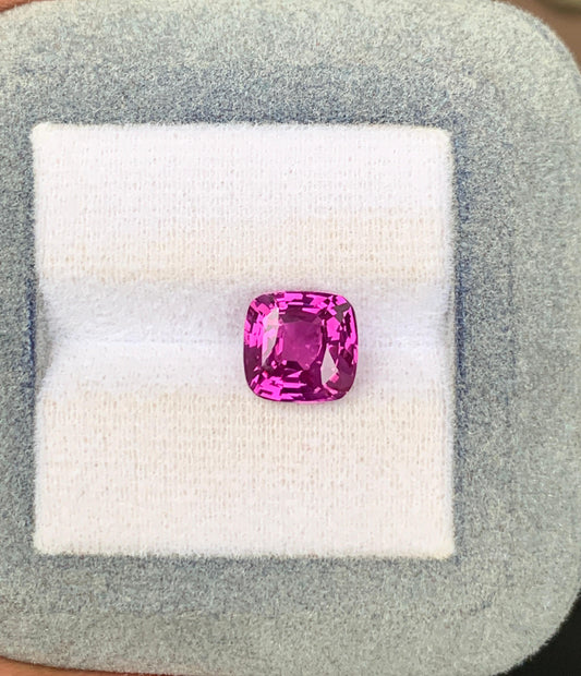 Saphir rose de Madagascar