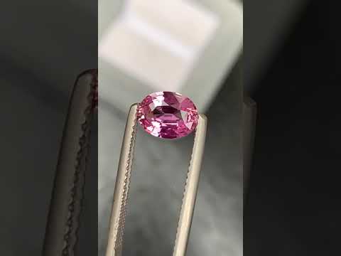 Saphir Padparadscha de Madagascar