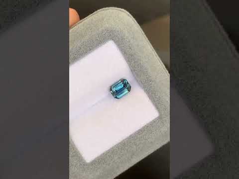 Saphir Teal de Madagascar