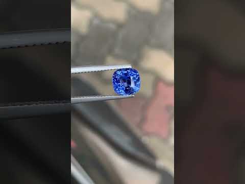 Saphir bleu du Sri Lanka
