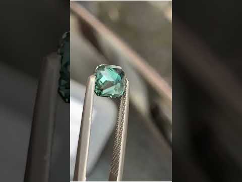 Saphir Teal de Madagascar