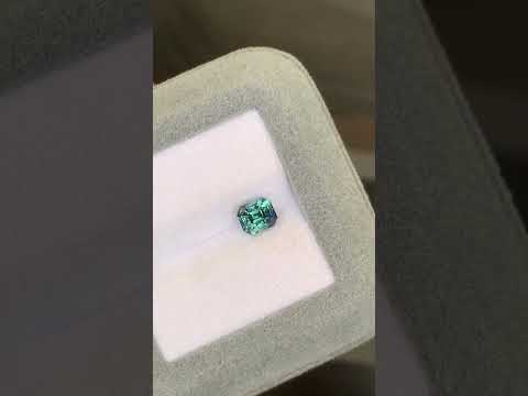 Saphir Teal de Madagascar