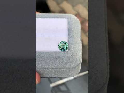 Saphir Teal de 2.03ct provenant de Madagascar