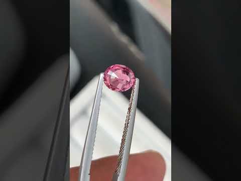 Saphir Padparadscha de Madagascar