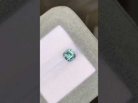 Saphir Teal de Madagascar